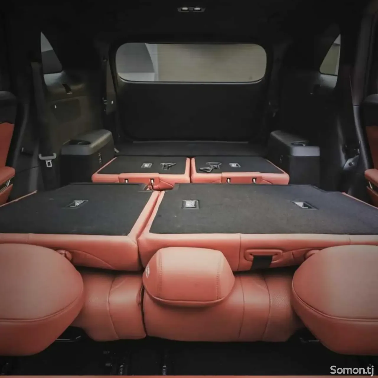 BYD Tang 2025 · AT