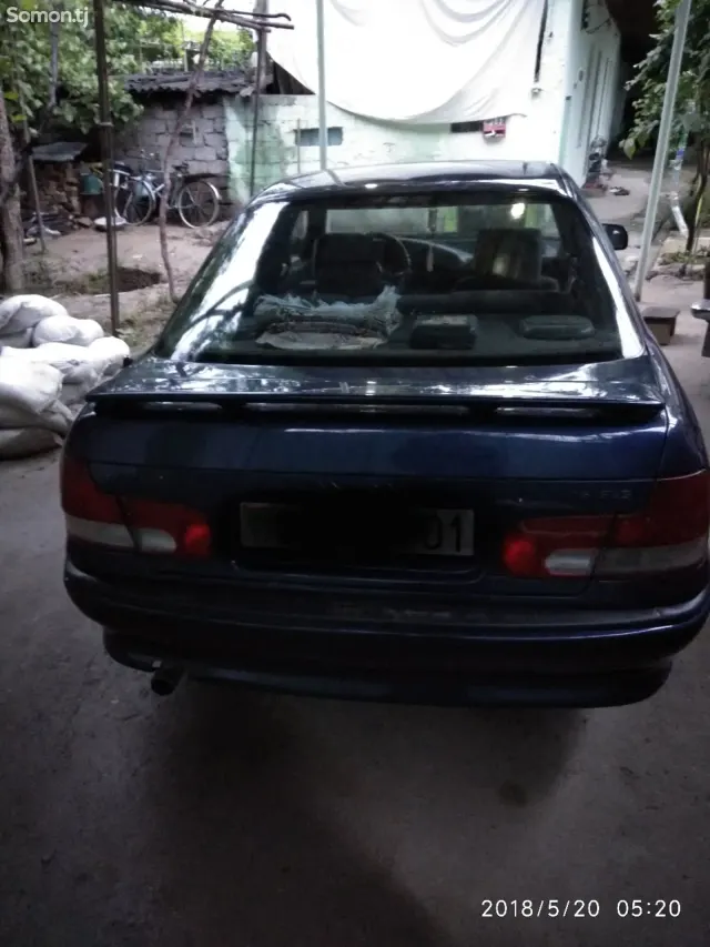 Hyundai Lantra 1994 · 1.5 MT