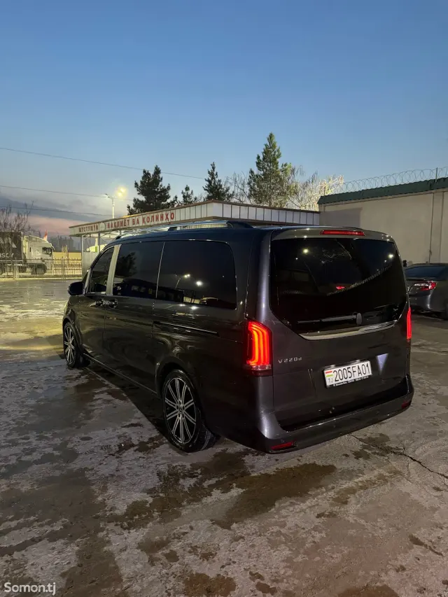 Mercedes-Benz Viano 2021 · 2.2 AT