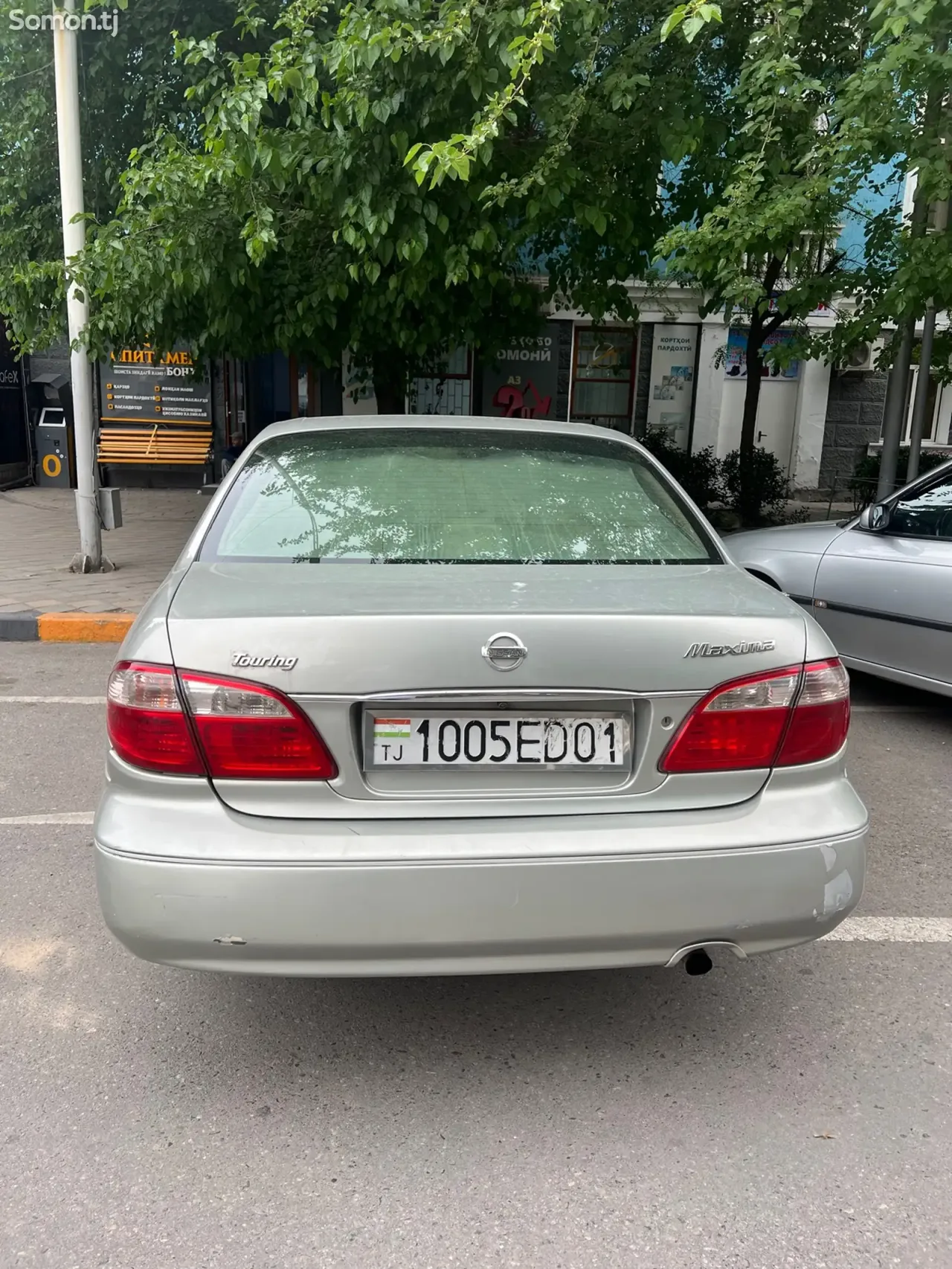 Nissan Maxima 2004 · 3.0 MT