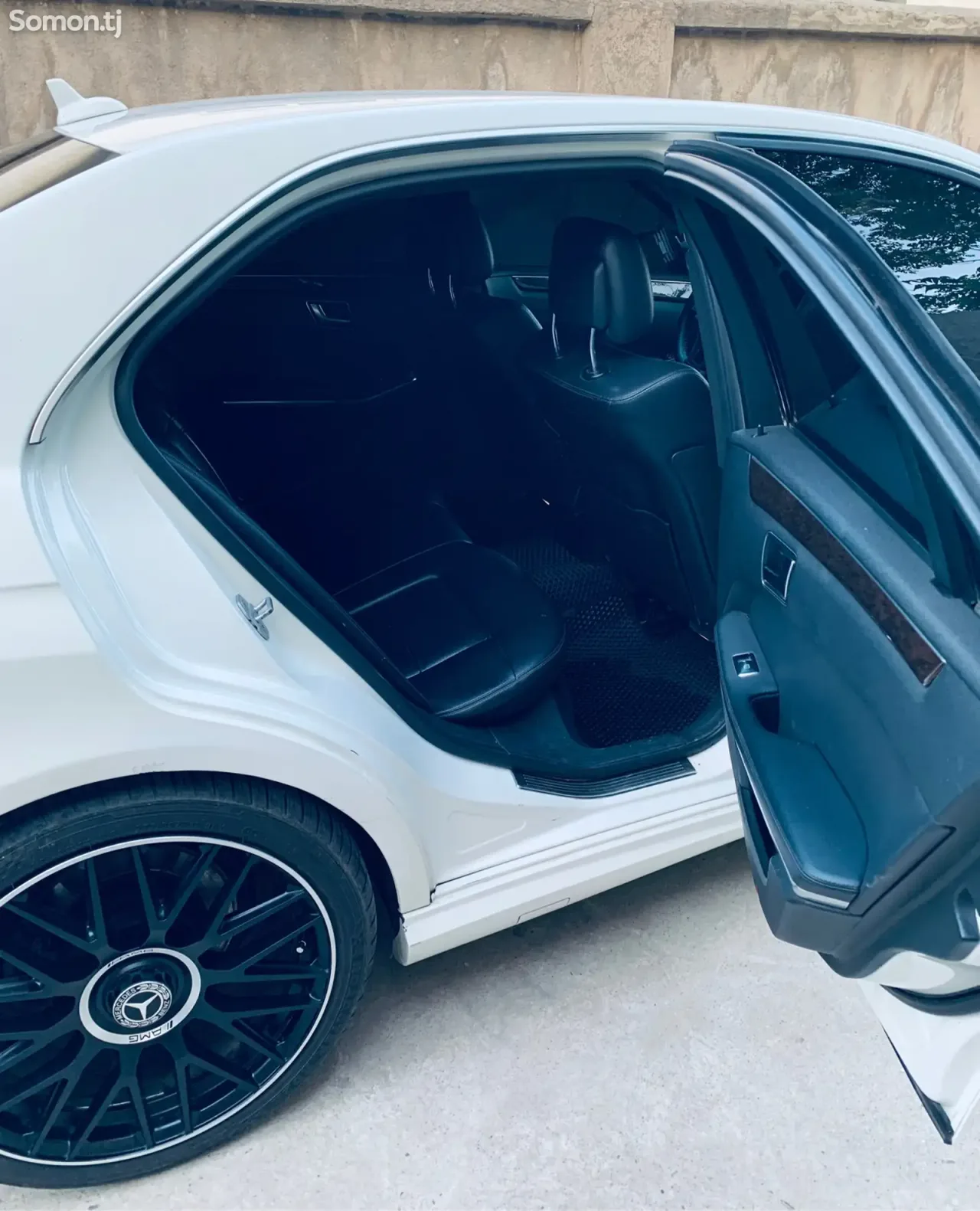 Mercedes-Benz E class 2012 · 2.0 AT