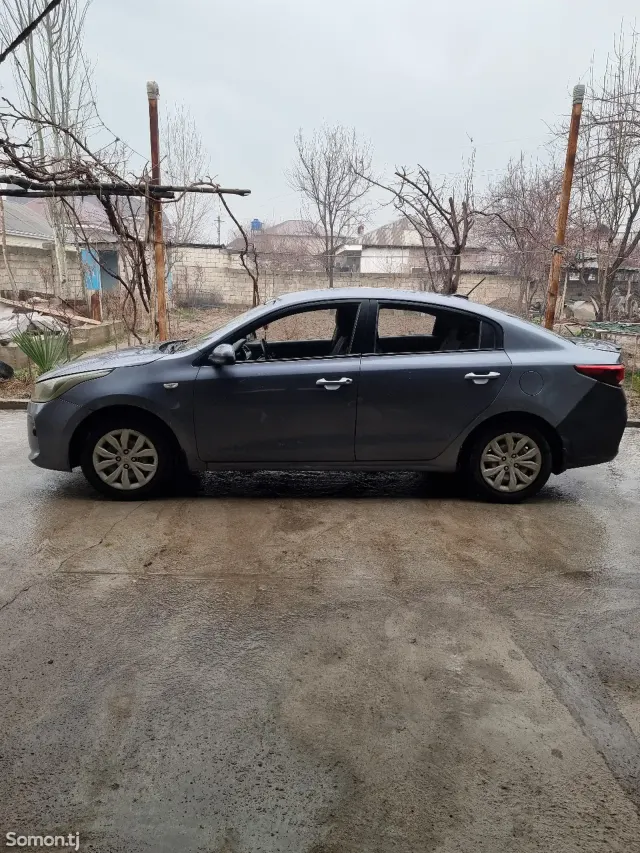 Kia Rio 2019 · 1.4 MT