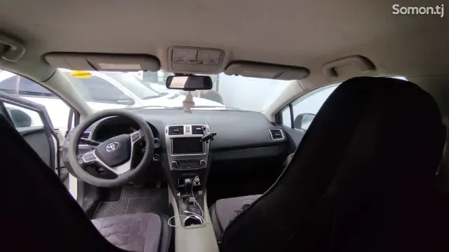 Toyota Avensis 2014 · 2.0 AT