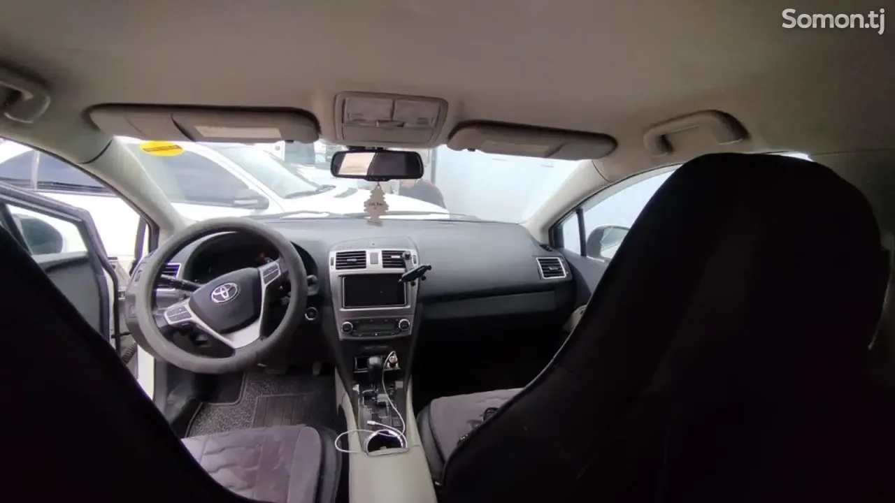 Toyota Avensis 2014 · 2.0 AT