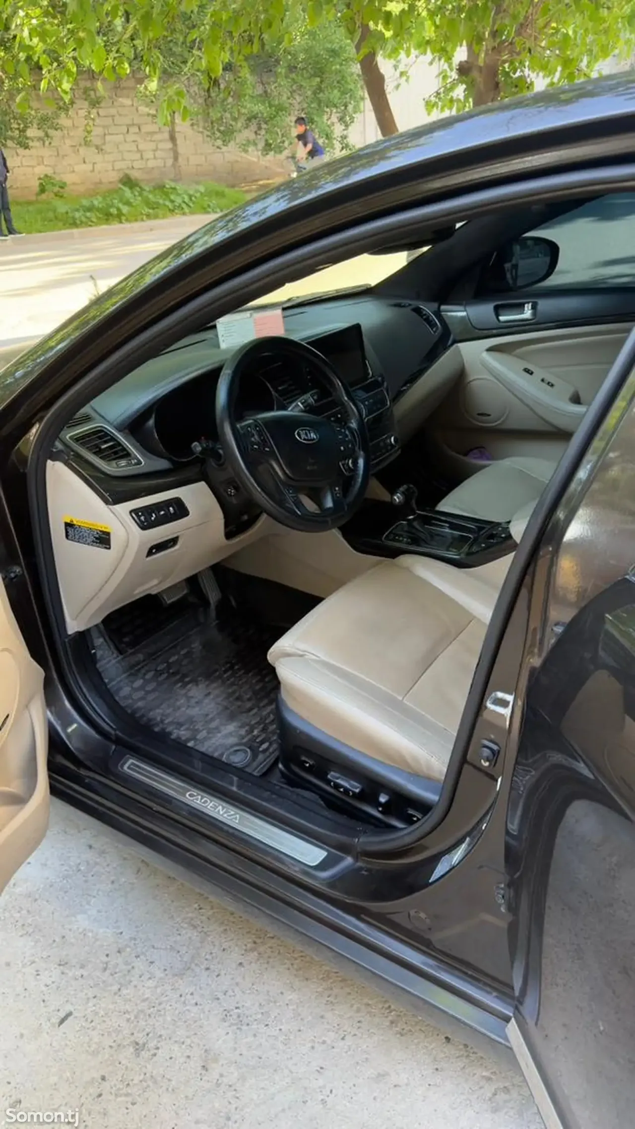 Kia K7 2015 · 3.0 AT