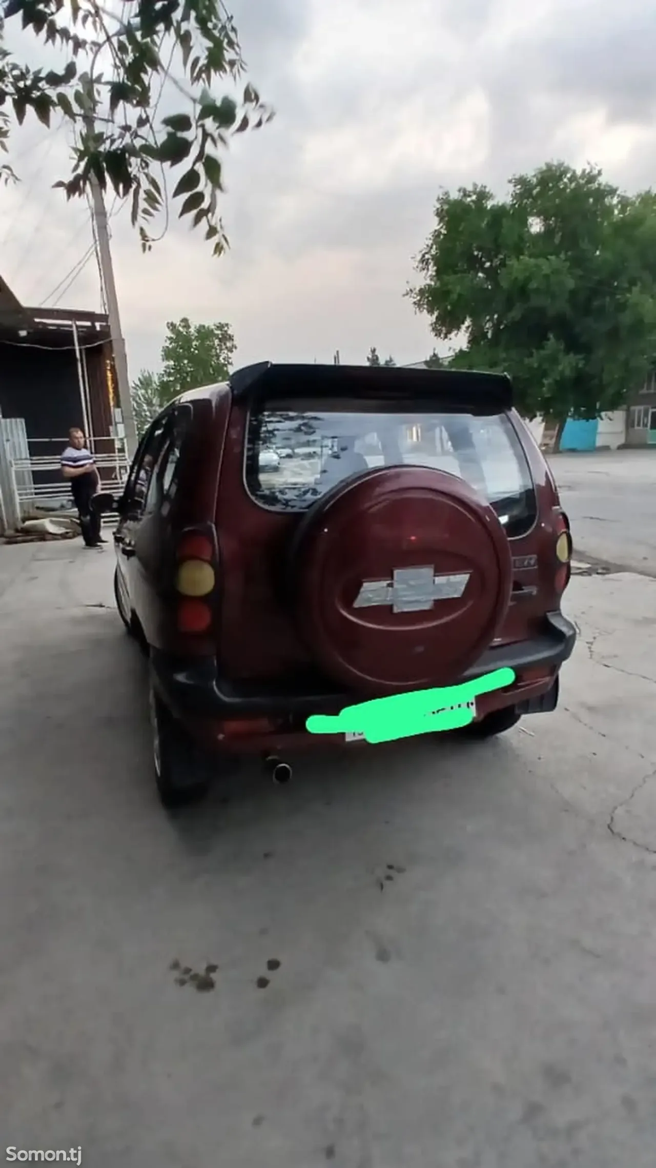 Chevrolet Niva 2004 · 1.6 MT