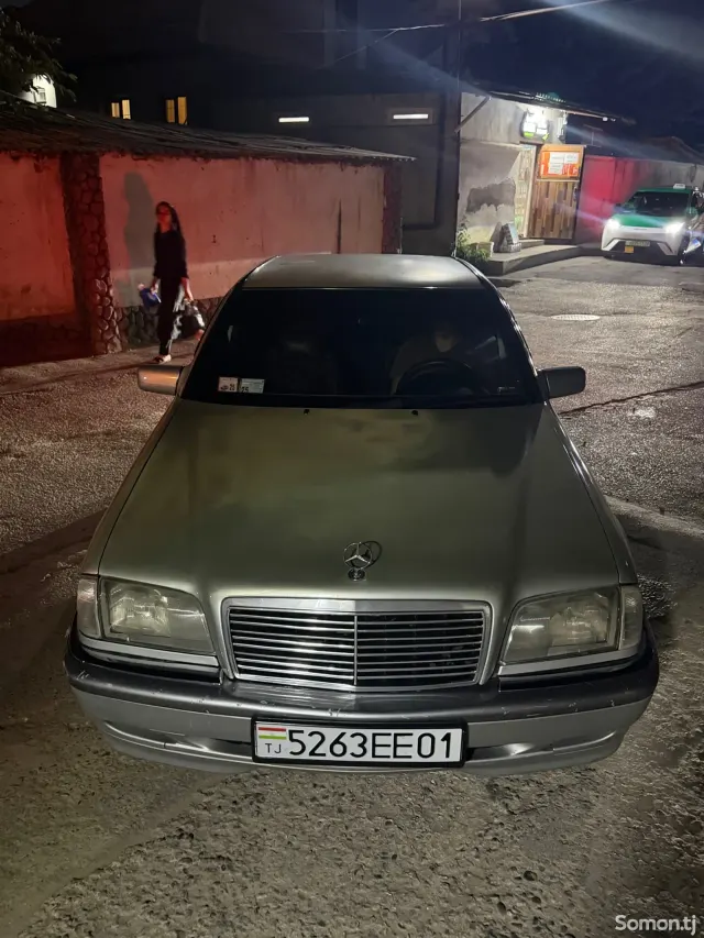 Mercedes-Benz C class 1995 · 1.8 MT