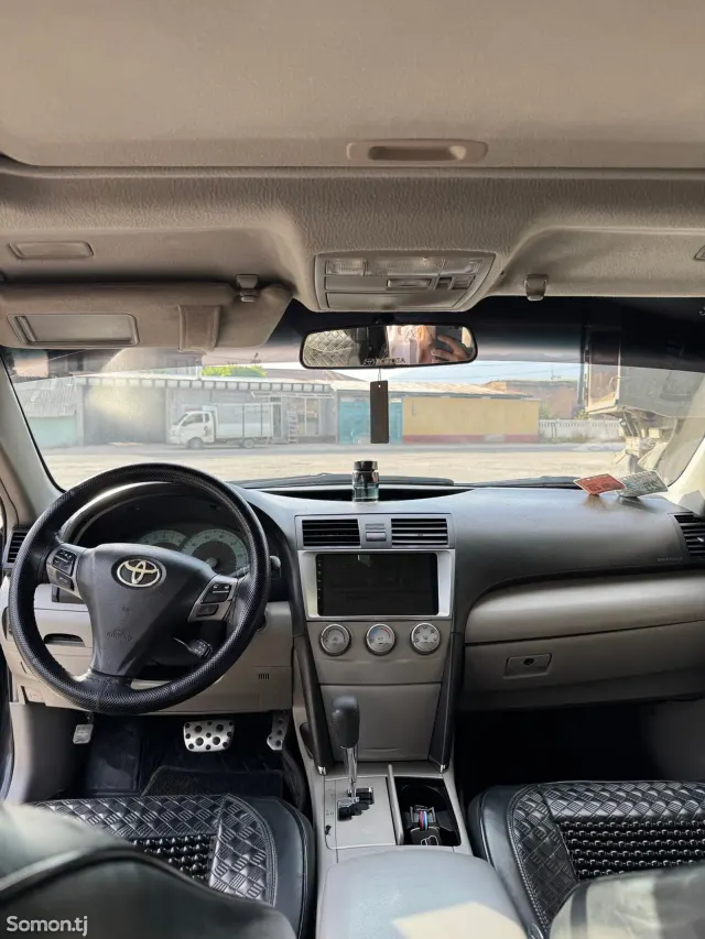 Toyota Camry 2011 · 2.5 AT