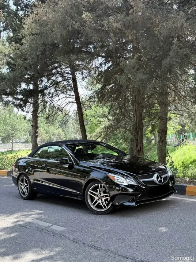 Mercedes-Benz E class 2014 · 3.5 AT