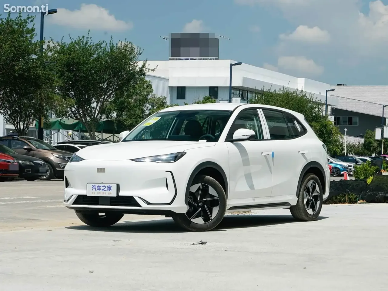 Geely Galaxy E5 2025 · AT