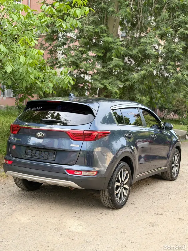 Kia Sportage 2016 · 2.0 AT