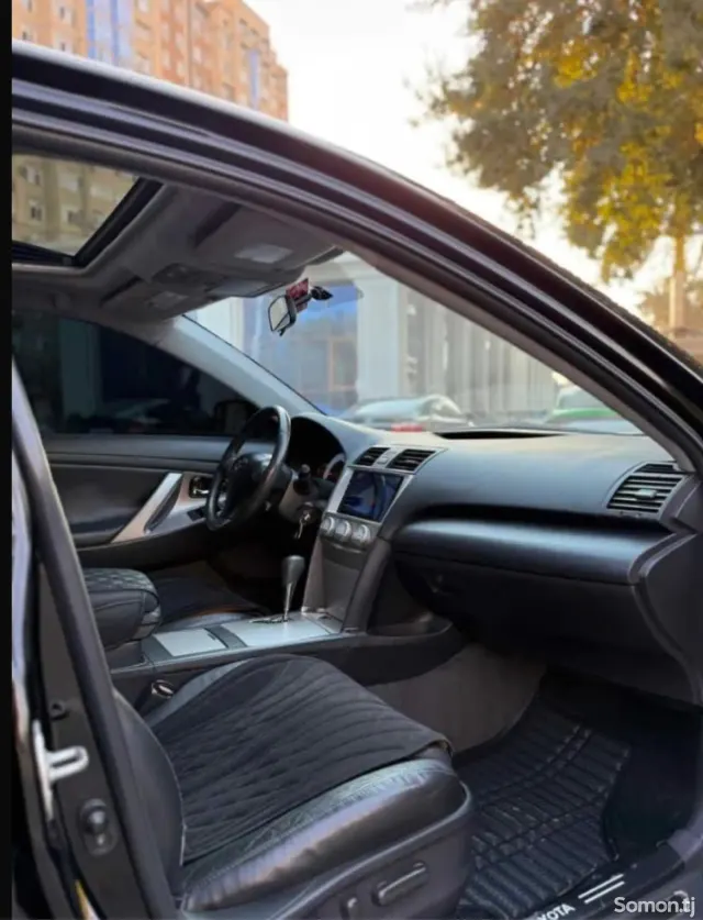 Toyota Camry 2011 · 3.5 AT