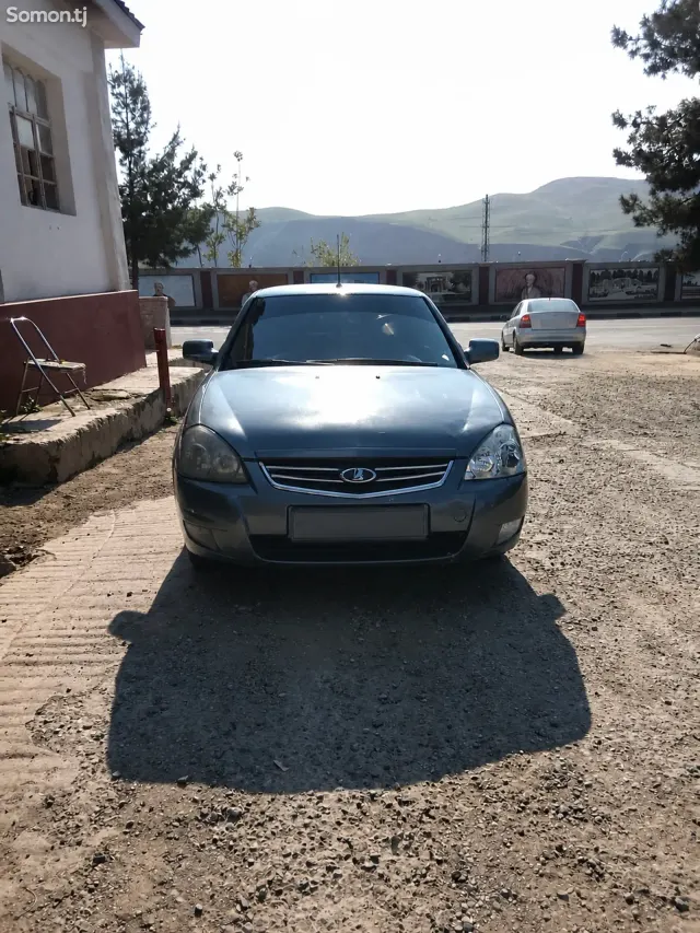 Lada (ВАЗ) Priora 2009 · 1.6 MT