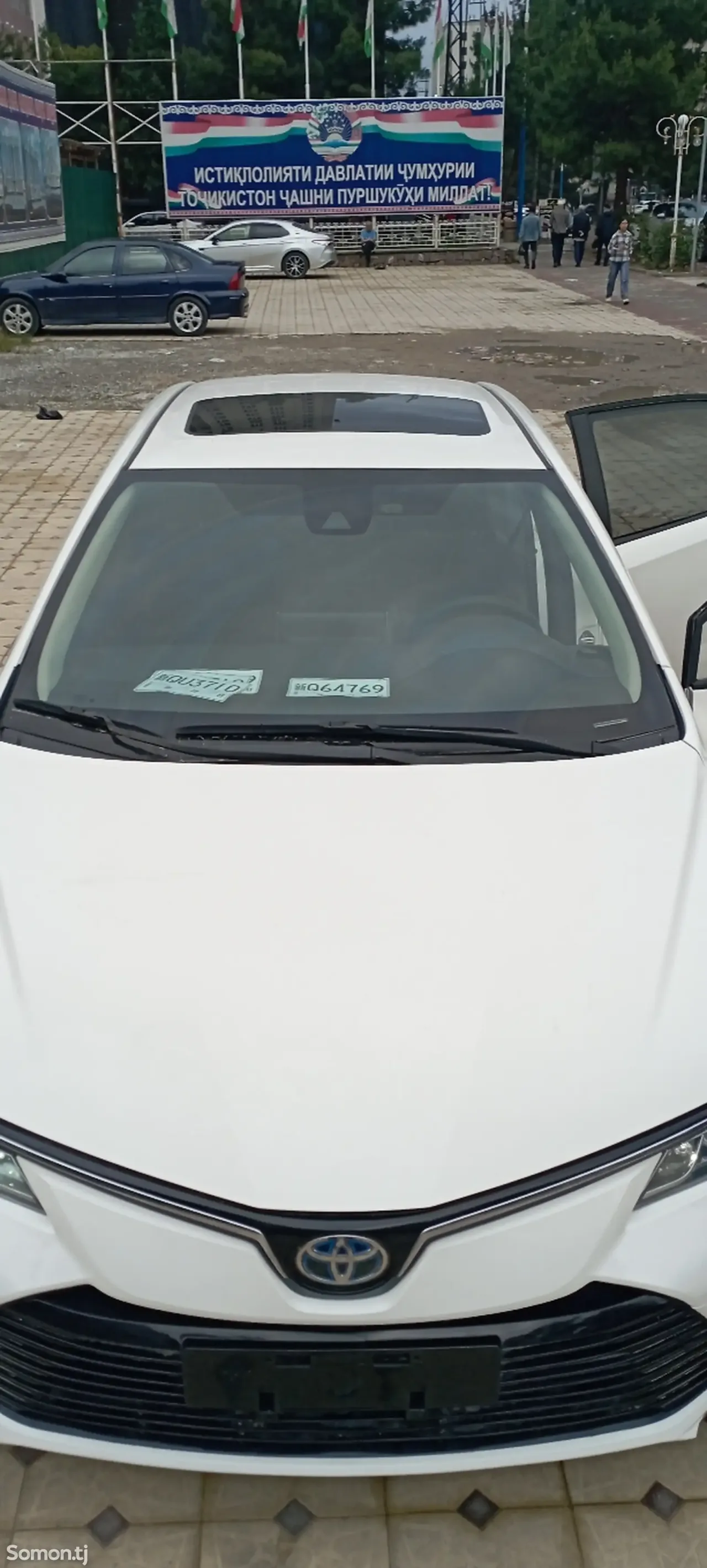 Toyota Corolla 2019 · 1.8 AT