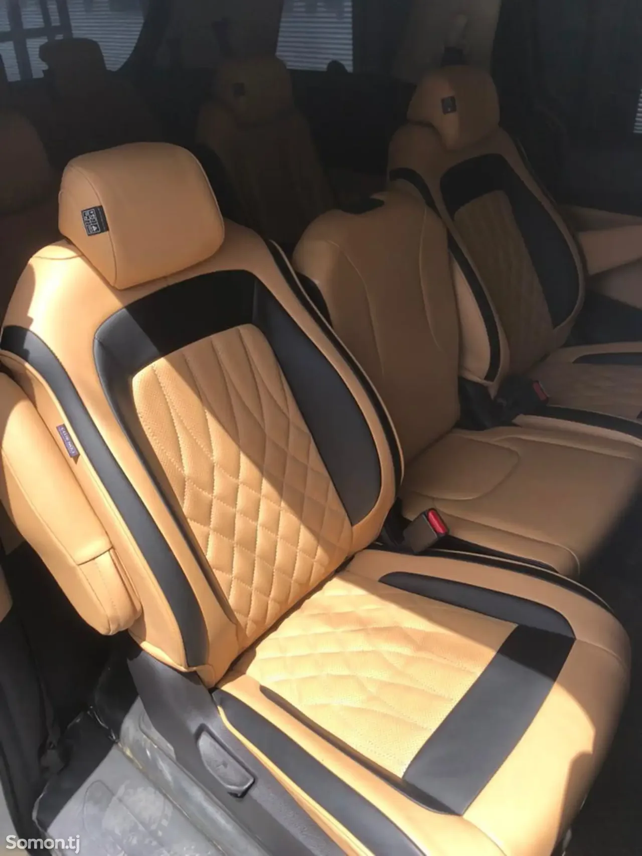 Kia Carnival 2021 · 3.5 AT