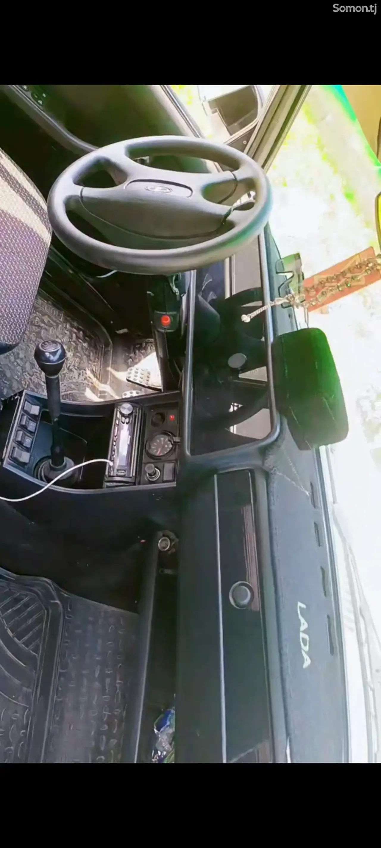 Lada (ВАЗ) 2107 2011 · 1.6 MT