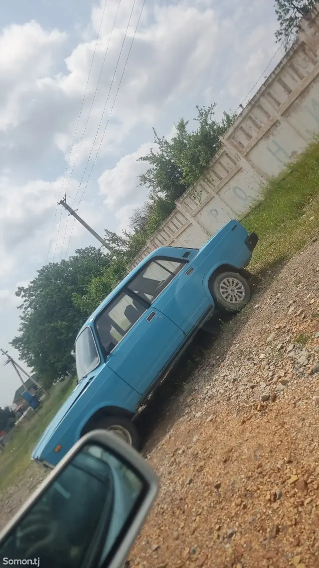 Lada (ВАЗ) 2107 1986 · 1.5 MT