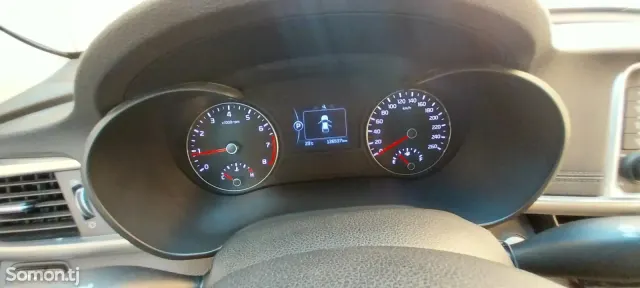 Kia K5 2015 · 2.0 AT