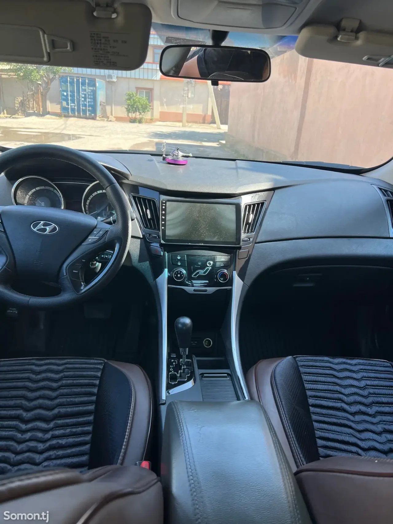 Hyundai Sonata 2010 · 2.0 AT