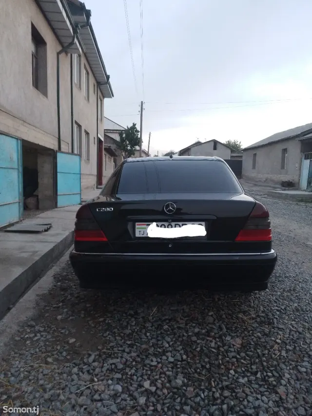 Mercedes-Benz C class 2000 · 2.8 AT