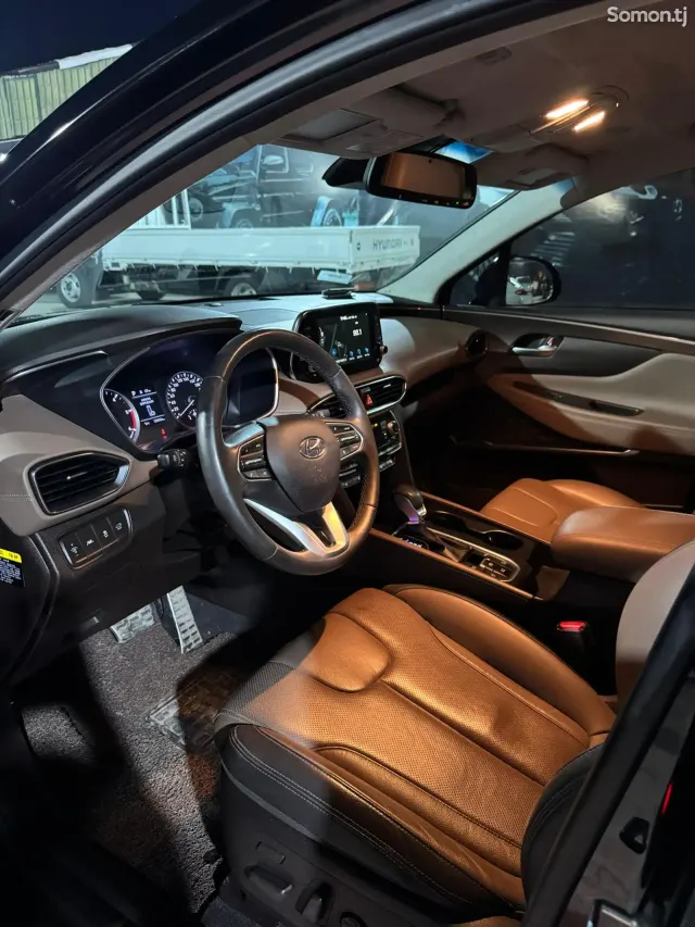 Hyundai Santa Fe 2018 · 2.0 AT