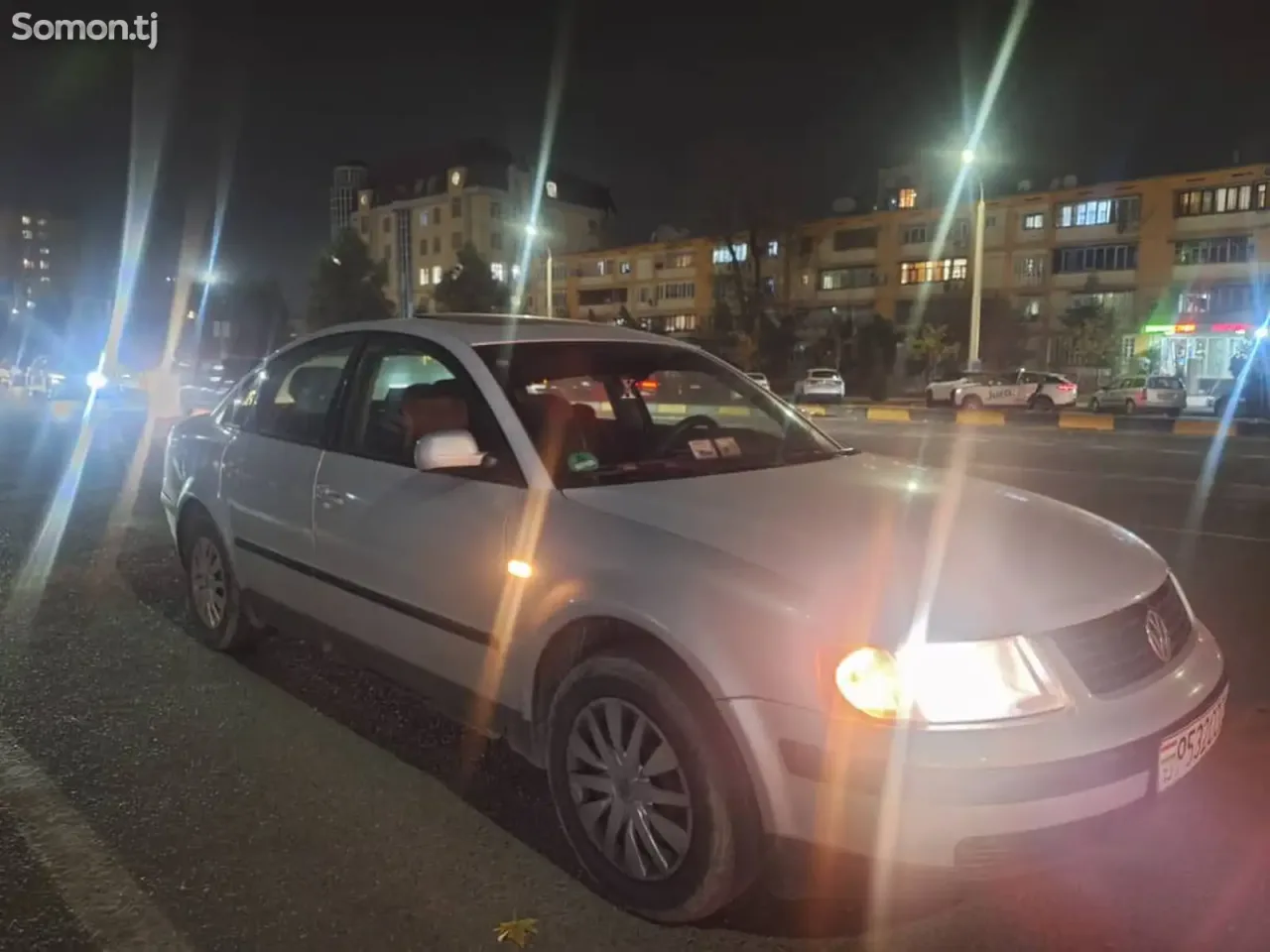 Volkswagen Passat 1998 · 1.6 MT