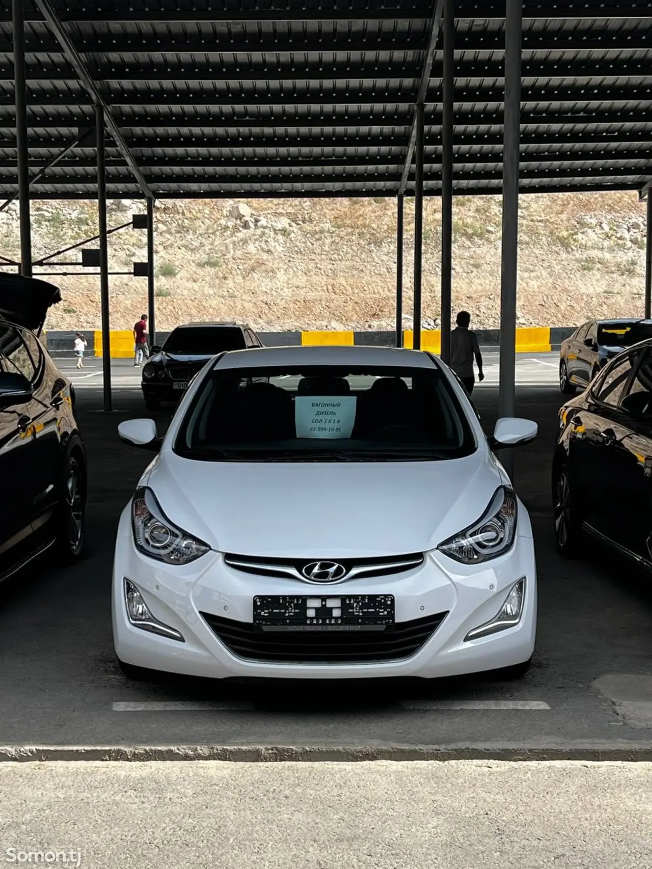 Hyundai Avante 2014 · 1.6 AT