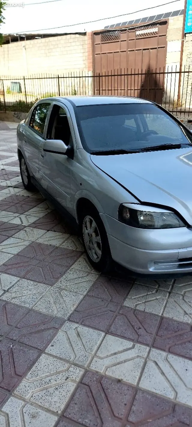 Opel Astra G 2003 · 1.6 MT