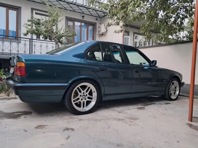 BMW 5 series 1995 · 2.5 MT