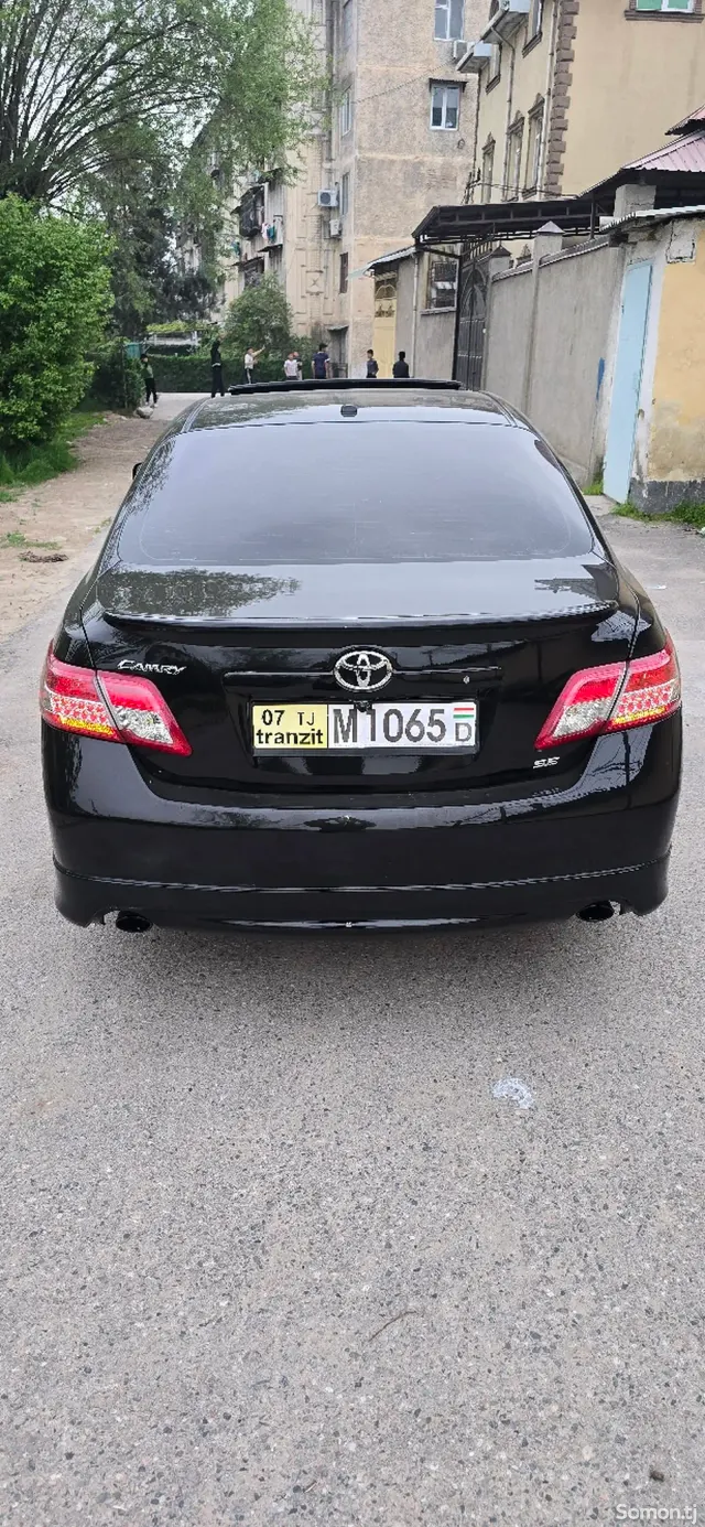Toyota Camry 2011 · 2.5 AT
