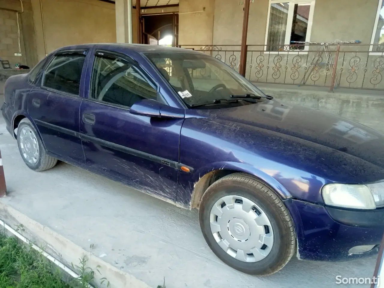 Opel Vectra B 1997 · 1.6 MT
