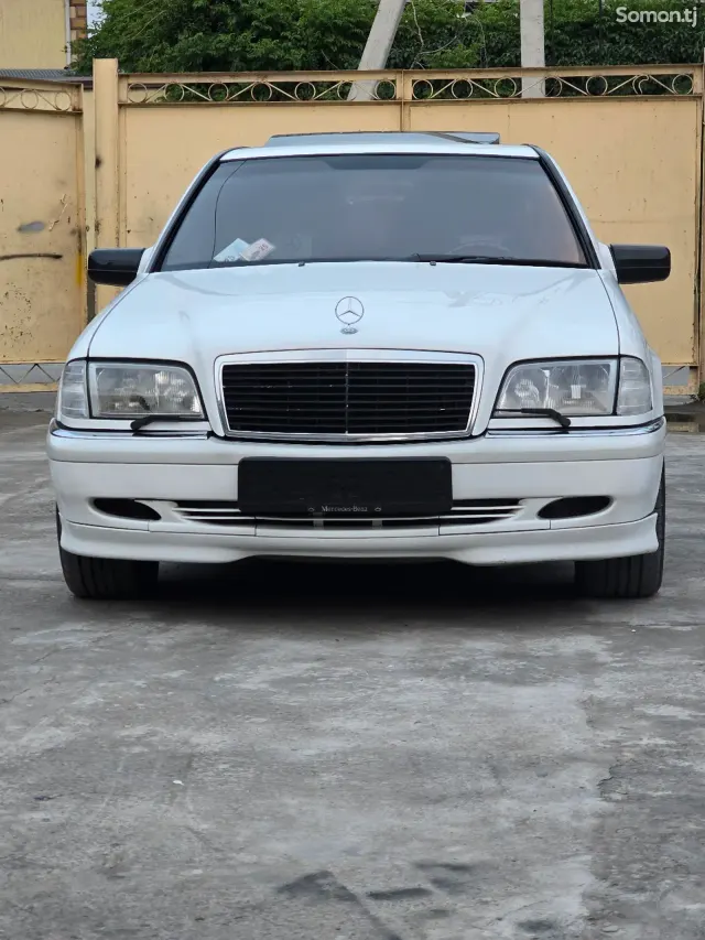 Mercedes-Benz C class 1998 · 2.4 AT