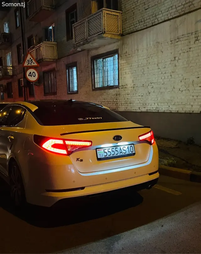 Kia K5 2012 · 2.0 AT