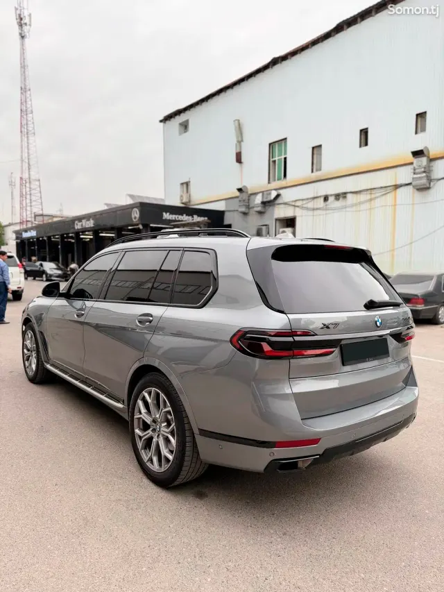 BMW X7 2024 · 4.0 AT