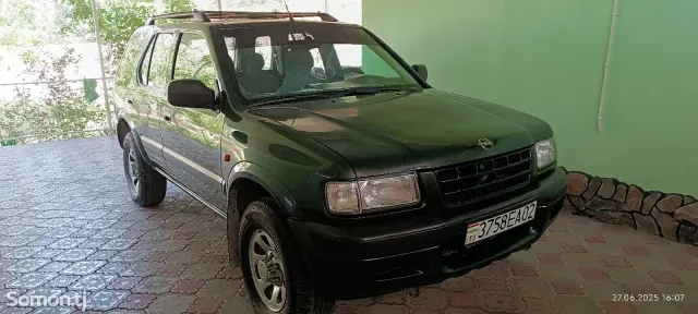 Opel Frontera 2001 · 2.0 MT