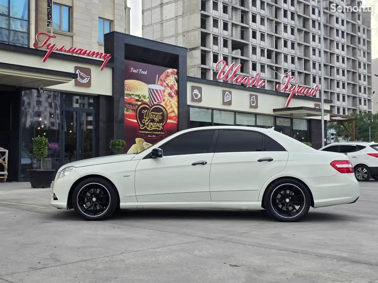 Mercedes-Benz E class 2012 · 3.5 AT