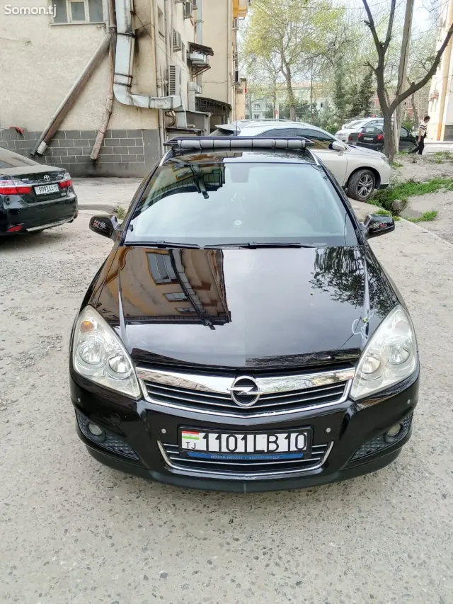 Opel Astra H 2008 · 1.8 MT