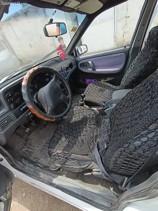 Daewoo Nexia 1995 · 1.5 MT