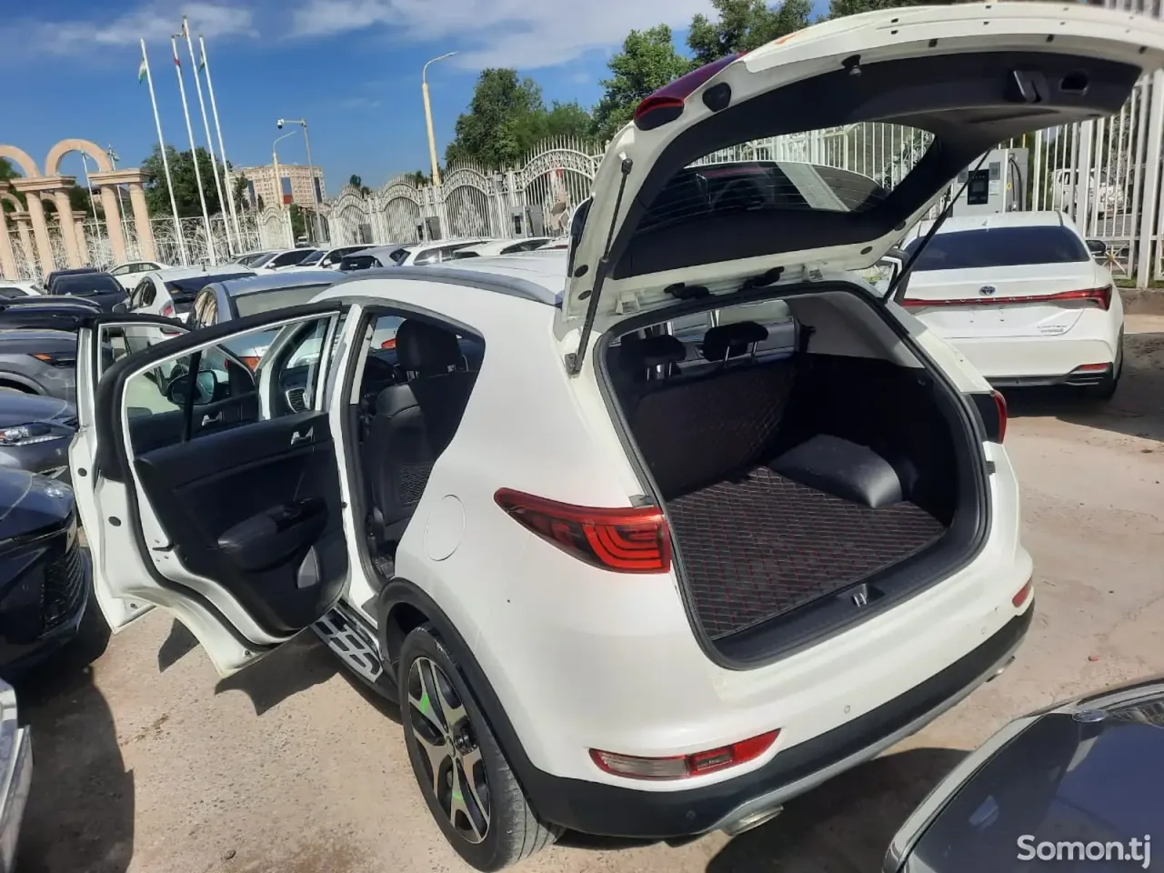 Kia Sportage 2016 · 2.0 AT