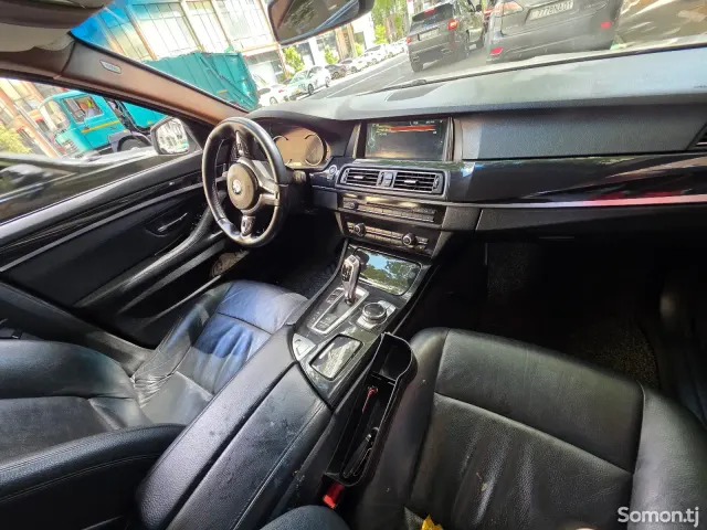 BMW 5 series 2014 · 2.0 AT