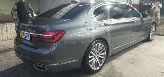 BMW 7 series 2017 · 3.0 CVT