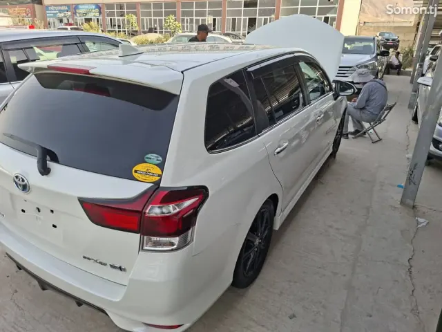 Toyota Fielder 2016 · 1.5 AT