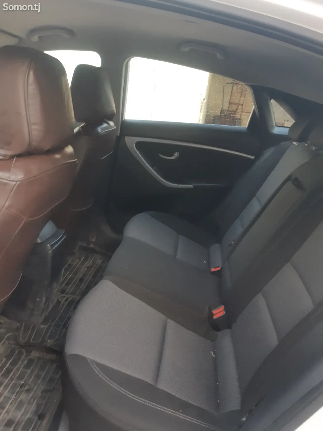 Hyundai i30 2014 · 1.6 AT