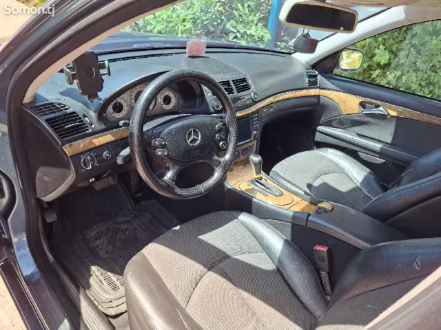 Mercedes-Benz E class 2007 · 2.2 AT