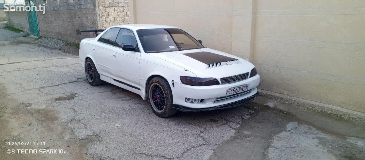 Toyota Mark II 1993 · 2.2 AT