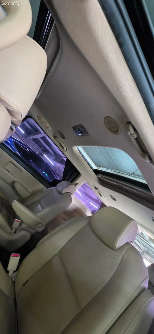 Kia Carnival 2015 · 2.2 AT