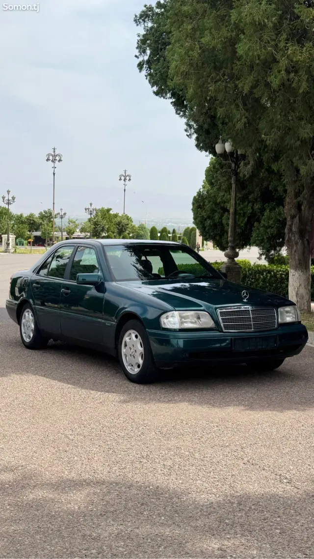 Mercedes-Benz C class 1994 · 1.8 MT