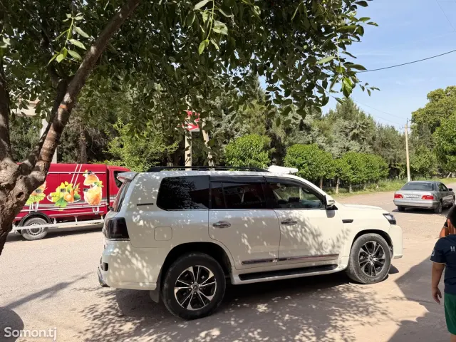 Toyota Land Cruiser 2010 · 4.0 AT