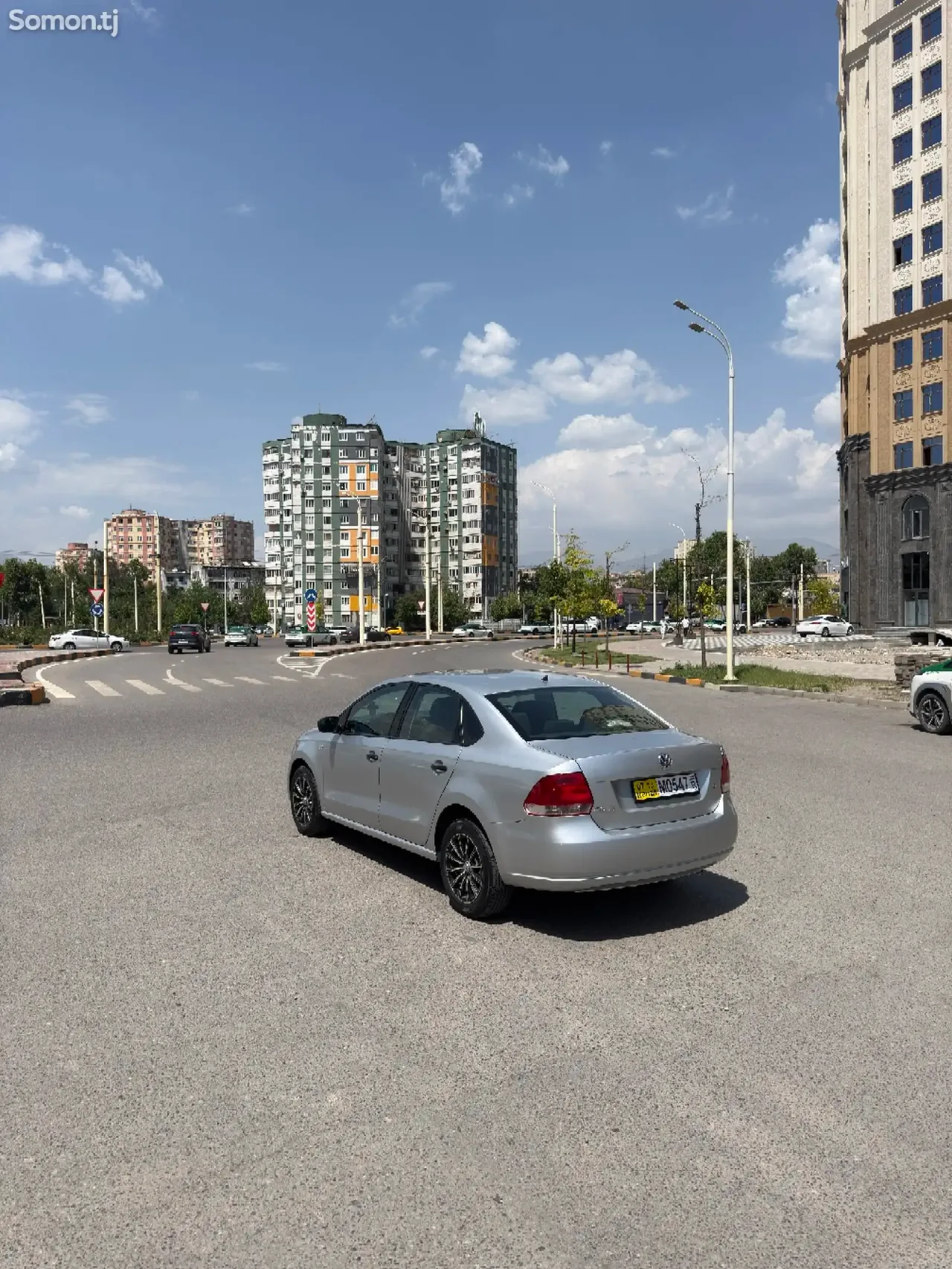 Volkswagen Polo 2015 · 1.6 AT