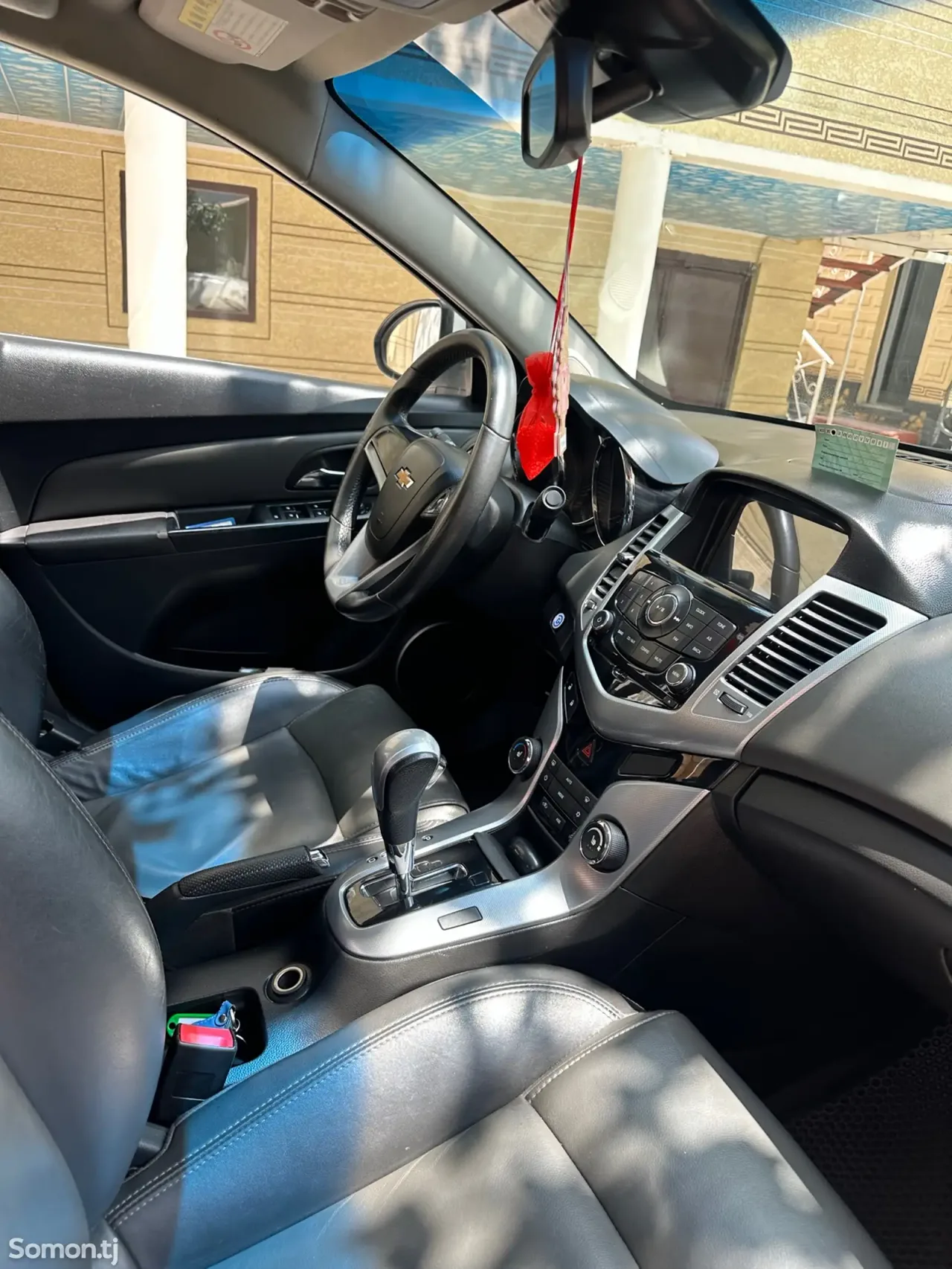 Chevrolet Cruze 2011 · 1.8 AT